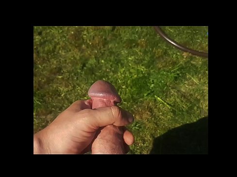 ❤️ Una guapa calenta es folla el seu cony rosa i es corre amb un esquitxat en un jardí d'estiu ❤️❌ Només porno al ca.kassa-standupbar.ru ﹏